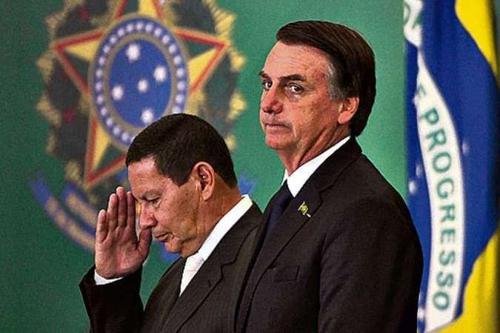 Bolsonaro rebate Mourão sobre compra de vacina chinesa: 