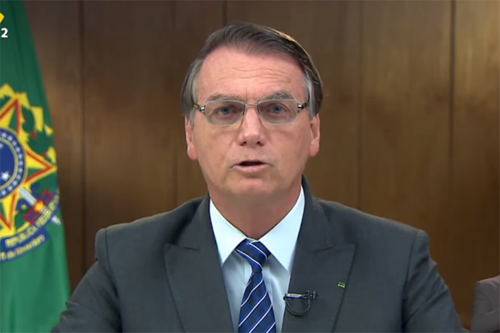 Bolsonaro sobre vacina contra Covid em crianças: “É pai que decide”