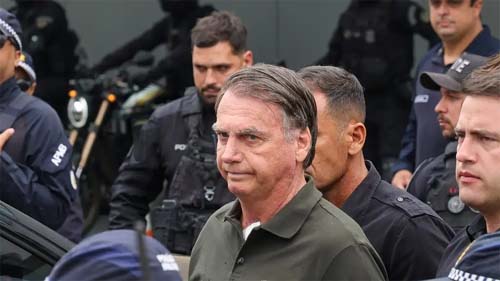 Alexandre de Moraes determina prazo para esclarecer escolta de Bolsonaro às autoridades de segurança