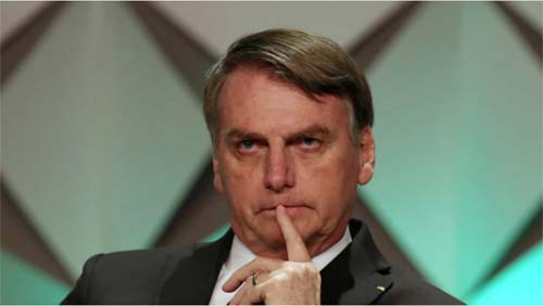 Bolsonaro convoca ato e diz ter sido traído