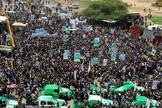 CNN: bomba que matou 51 pessoas em um ônibus no Iêmen era americana