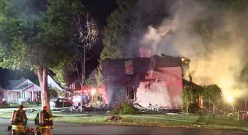 10 pessoas de uma mesma família morreram em um incêndio, na madrugada deste sábado (6), na Pensilvânia, nos Eua
