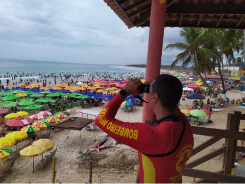 Em 3 horas pelo menos 30 crianças foram consideradas desaparecidas na Praia do Francês