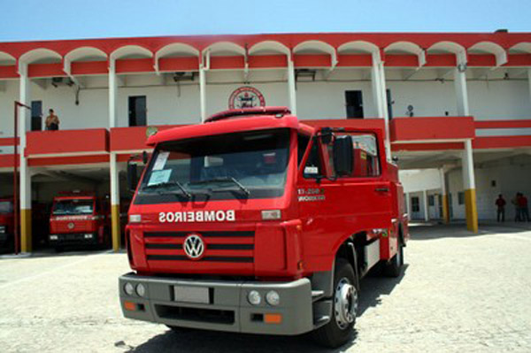 Incêndio atinge apartamento no Tabuleiro dos Martins