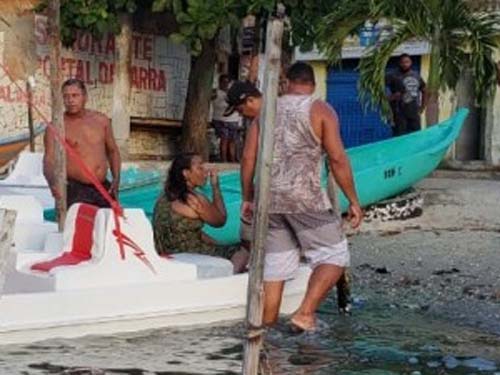 Bombeiros localizam com vida mulher que desapareceu ao mergulhar em lagoa