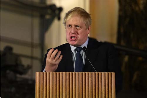Boris Johnson avisa Putin que Otan não irá recuar: 'Ele está enganado’: