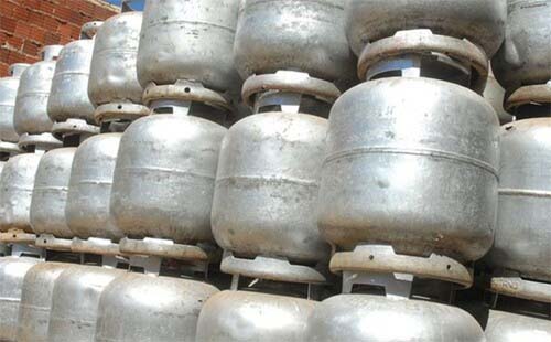 Redução do preço do gás de cozinha em 21,3% anunciada pela Petrobras não é sentida pelo consumidor