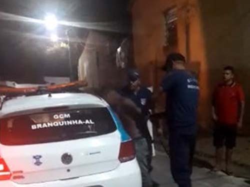 Justiça revoga prisão de guardas municipais que agrediram jovem em Branquinha