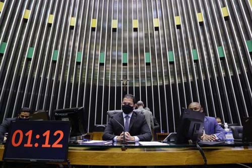 Câmara conclui análise da MP que aumenta tributação de instituições financeiras  