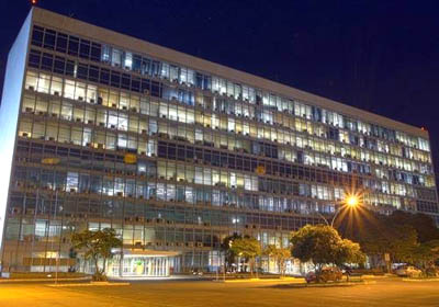 Ministério de Minas e Energia lança concurso com salários de R$ 8 mil