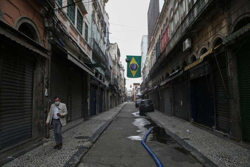 Com medo do coronavírus, embaixada pede que italianos deixem o Brasil