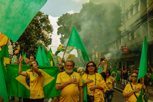 Movimentos marcam manifestações para domingo; confira horário e locais