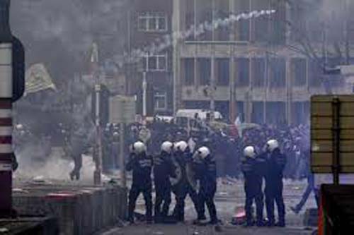 Especialistas: Brasil tem reserva financeira para suportar tensões internacionais