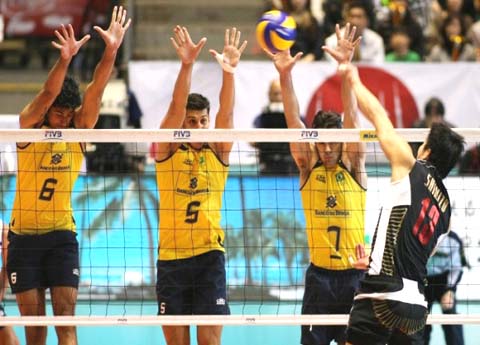 Seleção brasileira de volei vence o Japão e garante vaga nas Olimpíadas de Londres