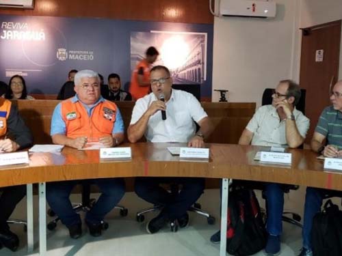 Diversos órgãos se reúnem para discutir o fechamento de poços da Braskem