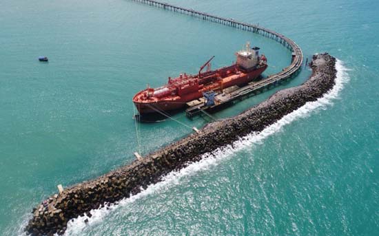 Braskem passa a exportar eteno por Alagoas