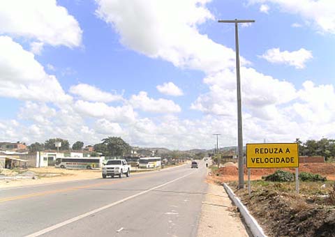 Vereador do PT pede a Eletrobrás iluminação pública entre os acessos viários à cidade