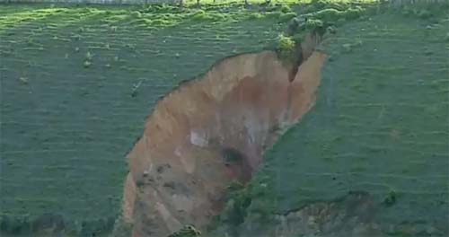 Alerta de risco: erosões severas provocam emergência em Branquinha e ameaçam regiões metropolitanas de Alagoas