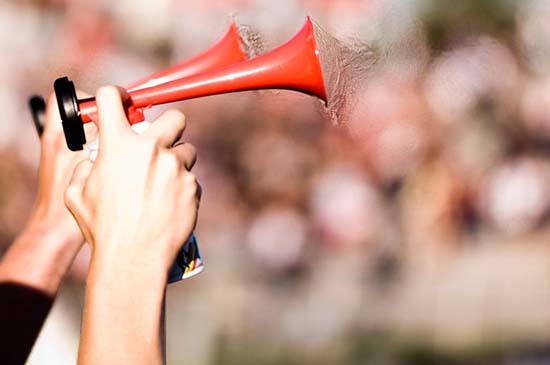 Senadores apresentam recurso e projeto que proíbe venda de buzina a gás vai a Plenário