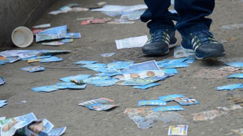 Os cabos eleitorais que 'receberam' até R$ 20 mil de verba pública, mas não viram a cor do dinheiro