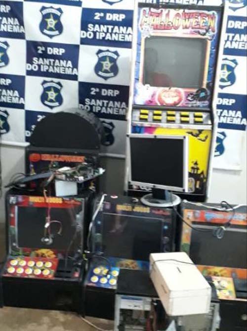 Polícia Civil apreende máquinas caça-níqueis em Santana do Ipanema