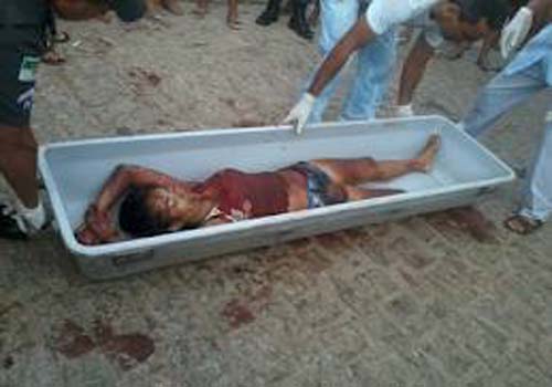 Mulher é acusada de matar a companheira a golpes de faca