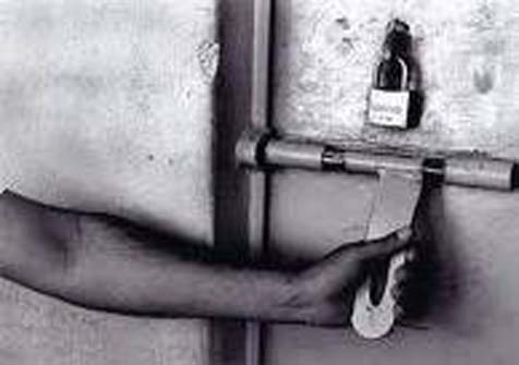 Agente penitenciário negocia fuga de preso por R$ 10 mil no Baldomero