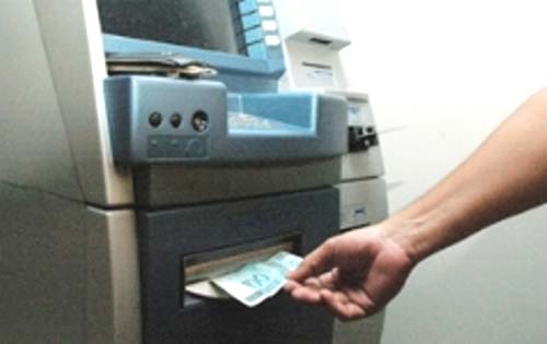 Prefeitura de Maceió e Estado liberam pagamento dos servidores hoje