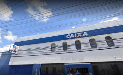 Criminosos invadem agência da Caixa e praticam furto no Centro de Maceió