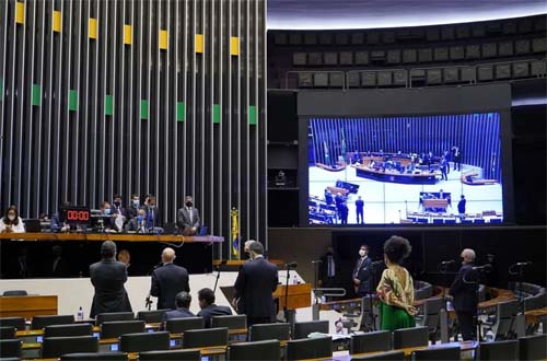 Câmara aprova novas diretrizes para processos do STF e encaminha ao Senado