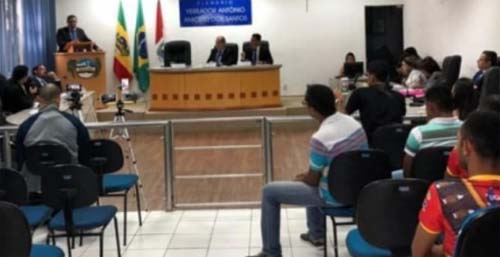 Retorna ao cargo vereador preso por suspeita de desviar R$ 10 mi dos cofres públicos