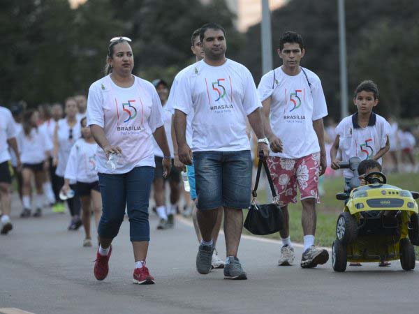 Dia Mundial de Combate ao Câncer: médicos recomendam atividade física