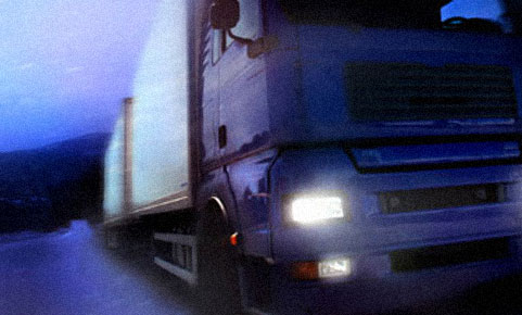 Homens encapuzados roubam 150 televisões de plasma de caminhão na BR-101