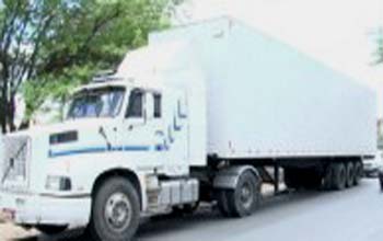 Polícia apreende mais de 800 televisores LCD na BR-104 em Caruaru que vinha para Alagoas