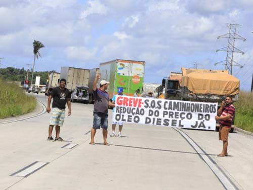 Caminhoneiros de Alagoas reprovam pacote de Bolsonaro para os profissionais