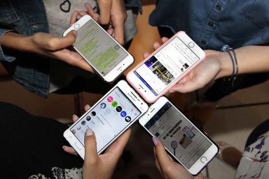 Campanha eleitoral já pode ir às ruas, mas candidatos focam a internet