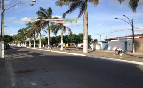 Homem é assassinado em frente à esposa grávida durante assalto 