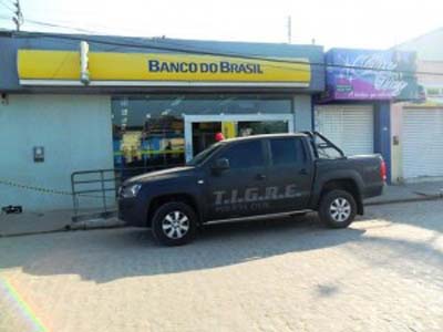 Bando criminoso tenta explodir caixa forte do Banco do Brasil em Campo Alegre