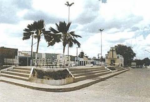 Duas agências dos Correios são assaltadas no interior