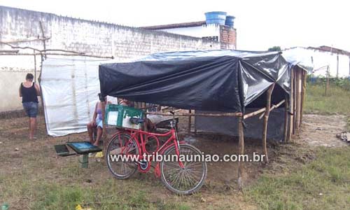 MLST invade terreno onde seria construido campo de futebol na periferia de União
