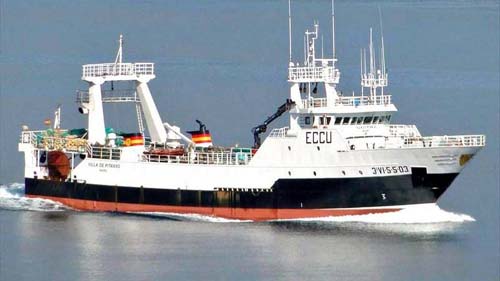 Barco de pesca naufraga e deixa 13 mortos e 8 desaparecidos no Canadá