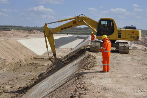 Obras no Canal do Sertão devem ser paralisadas
