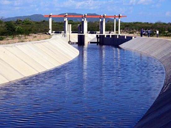 Adolescente de 13 anos morre afogado no Canal do Sertão