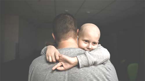 Câncer infantil: estudo destaca sinais que exigem atenção imediata dos pais