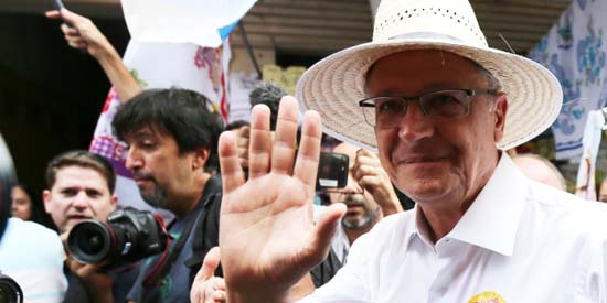 Voto útil: Eleitores e campanhas antecipam estratégia para o primeiro turno