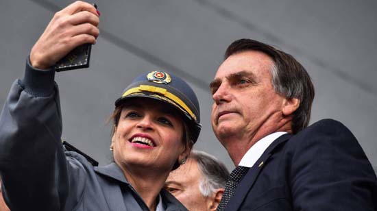 Vitória de Bolsonaro pode tirar investimentos e isolar o Brasil, avaliam diplomatas