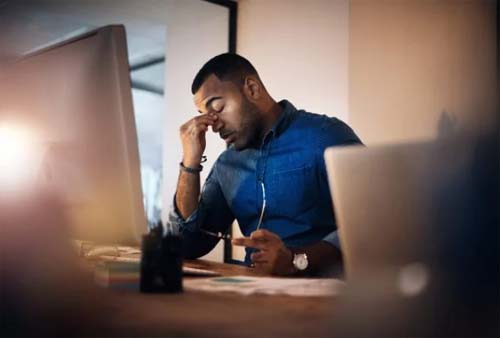 Cansaço extremo? Veja o que fazer para evitar a síndrome de Burnout