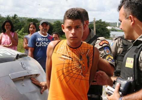 Acusado de assassinar adolescente em Penedo é preso