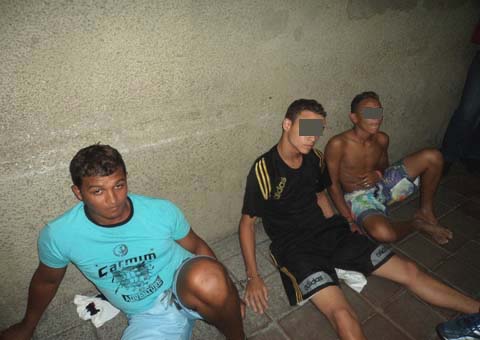 GPM de Branquinha detém 3 acusados de tráfico de drogas: dois deles são menores de 14 e 17 anos