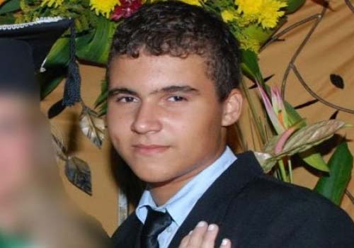 Família pede ajuda para encontrar estudante que saiu de casa ontem